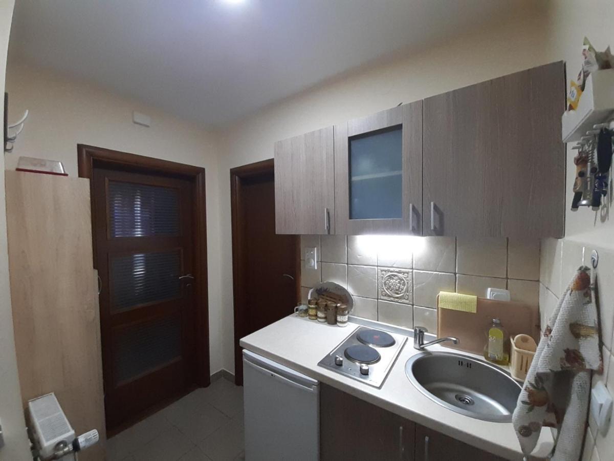 Nik Apartment